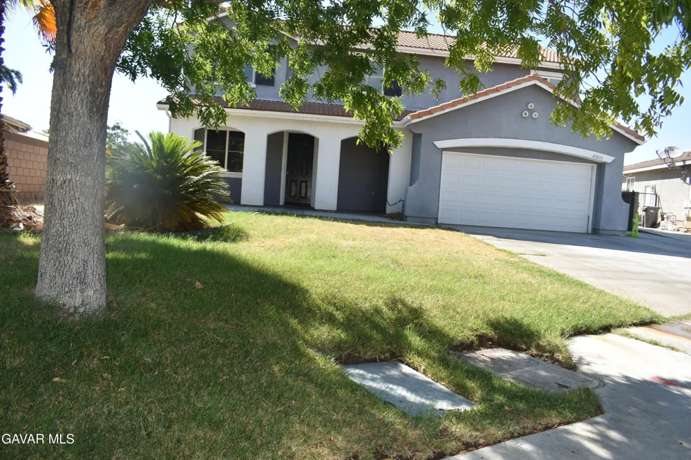 43033 Carpenter Drive Lancaster, CA 93535