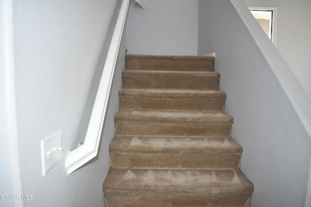 43033 Carpenter Drive Lancaster, CA 93535