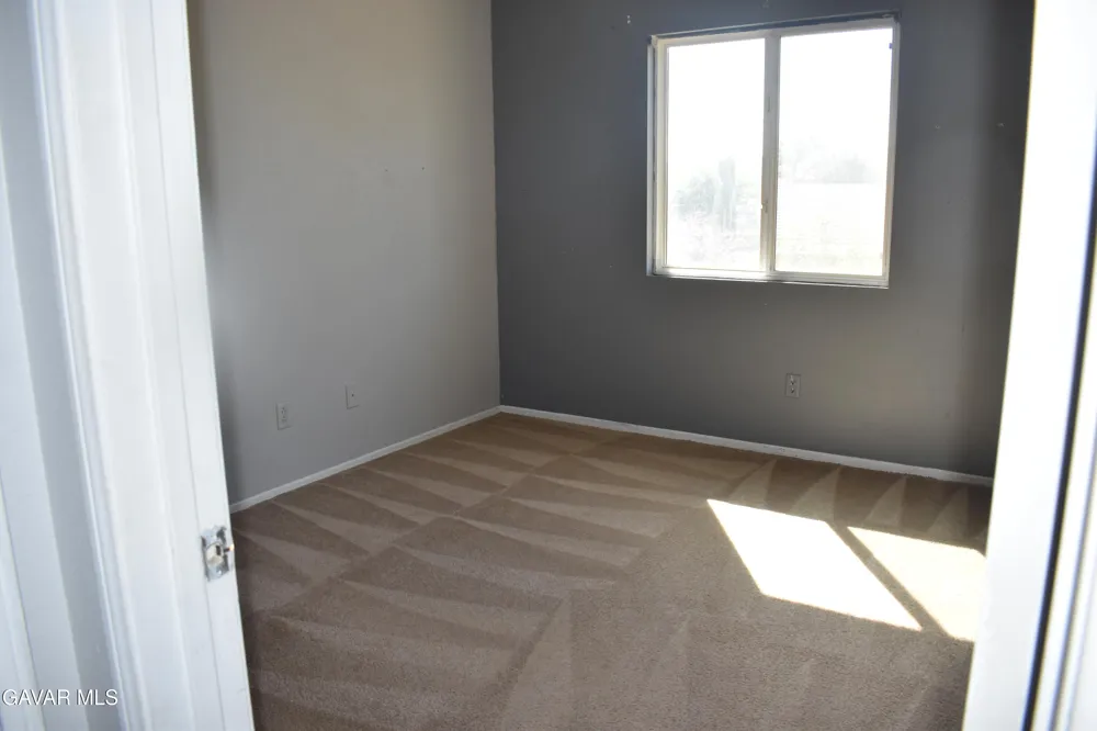 43033 Carpenter Drive Lancaster, CA 93535