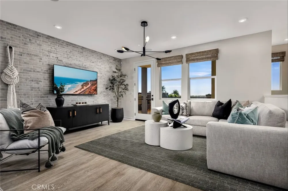 965 Angelene Rd #27 Covina, CA 91722