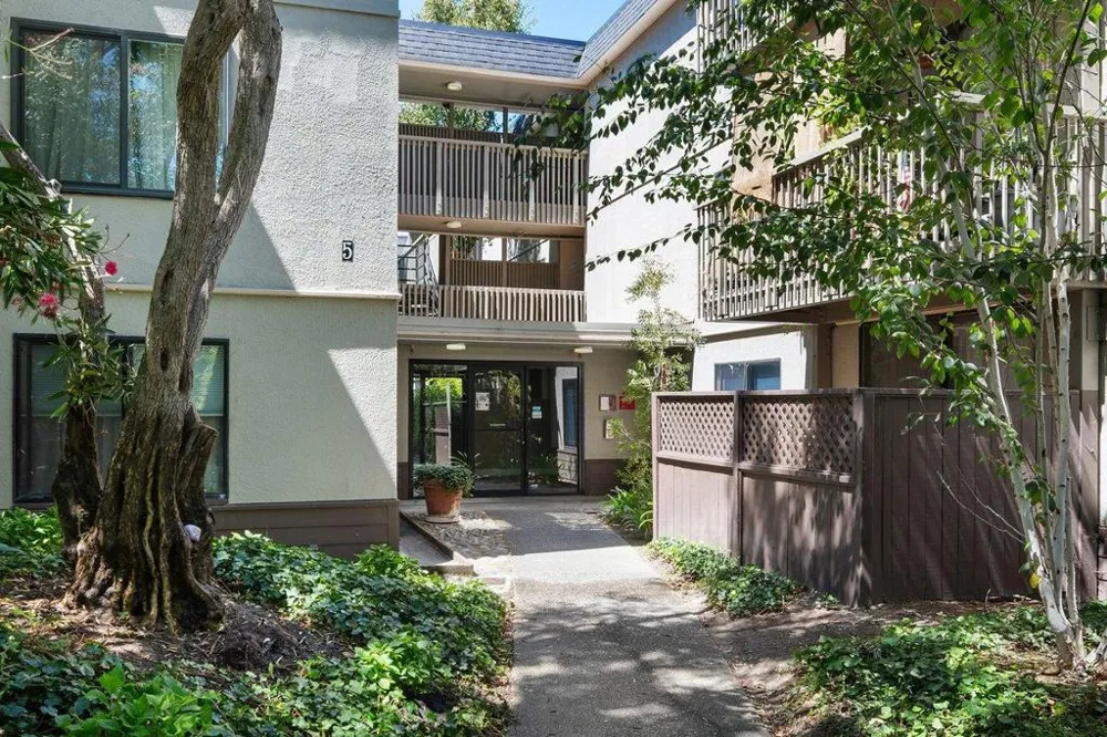5143 Shelter Creek Lane San Bruno, CA 94066
