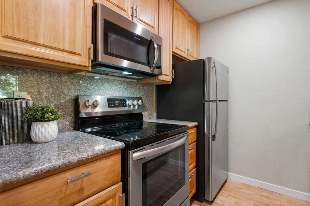 5143 Shelter Creek Lane San Bruno, CA 94066