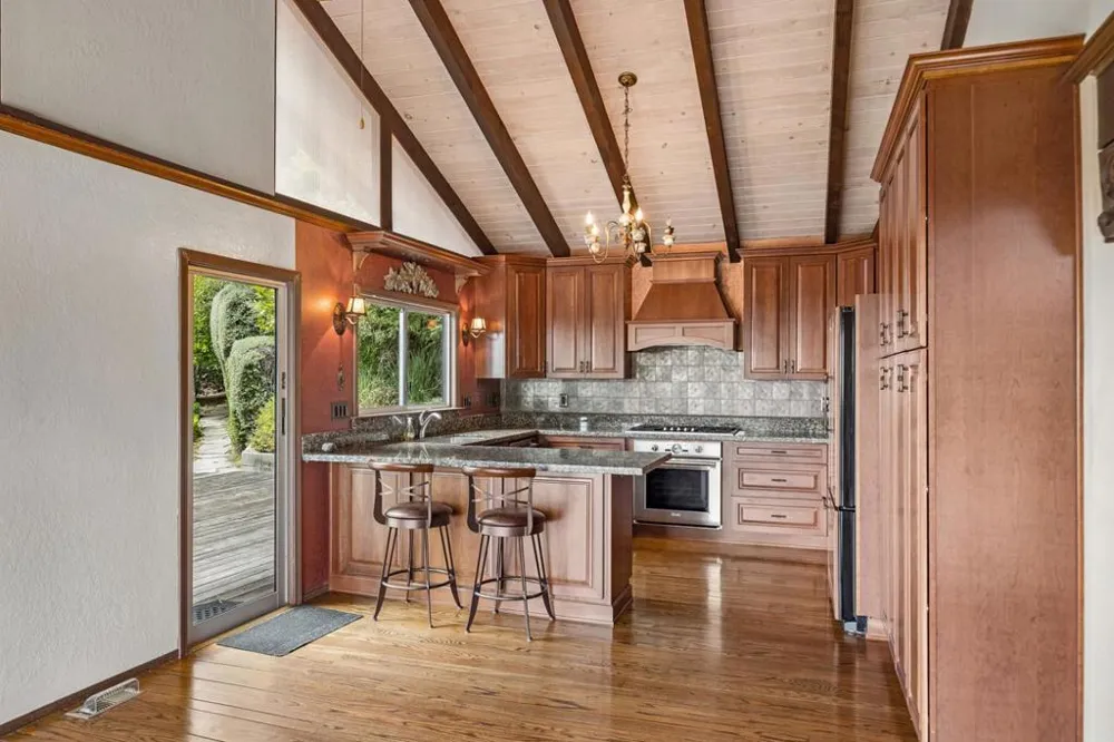115 Forest View Road Woodside, CA 94062