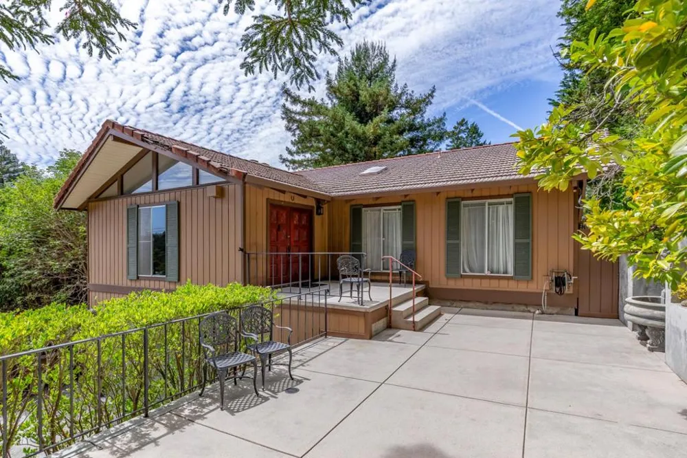 115 Forest View Road Woodside, CA 94062