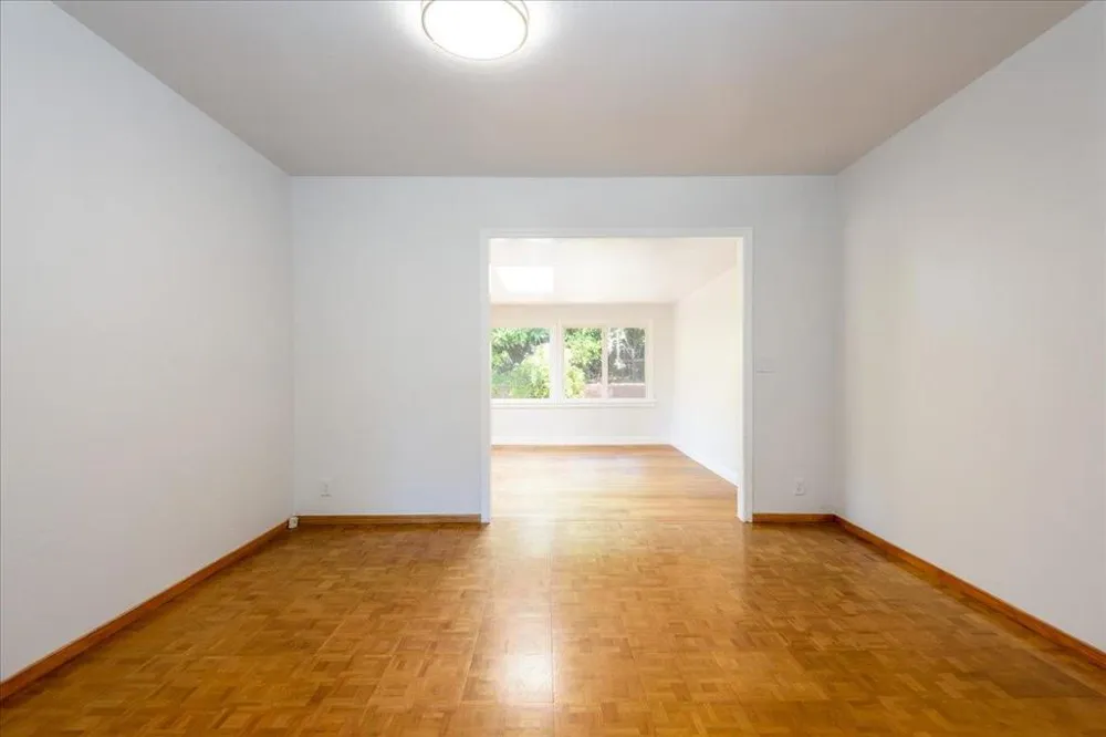 16 Malavear Court Pacifica, CA 94044
