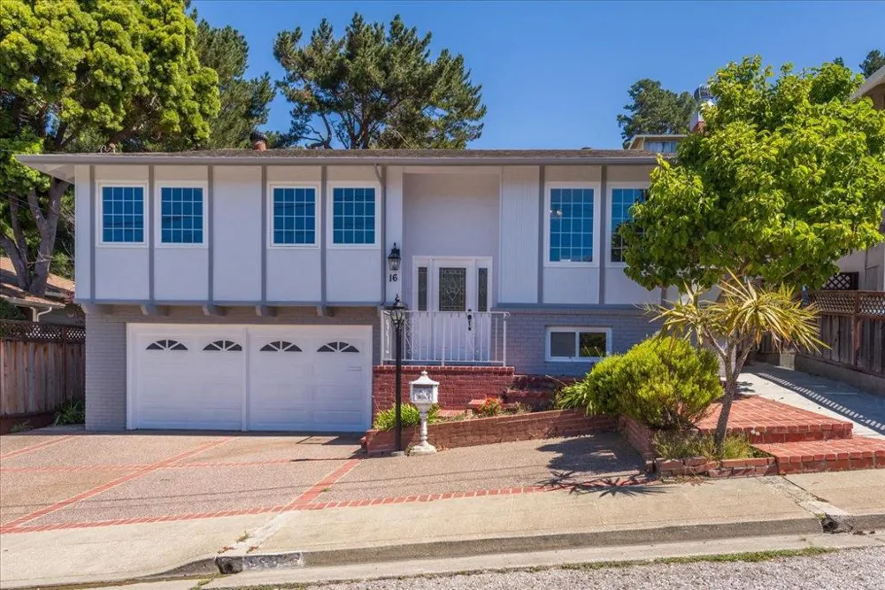 16 Malavear Court Pacifica, CA 94044