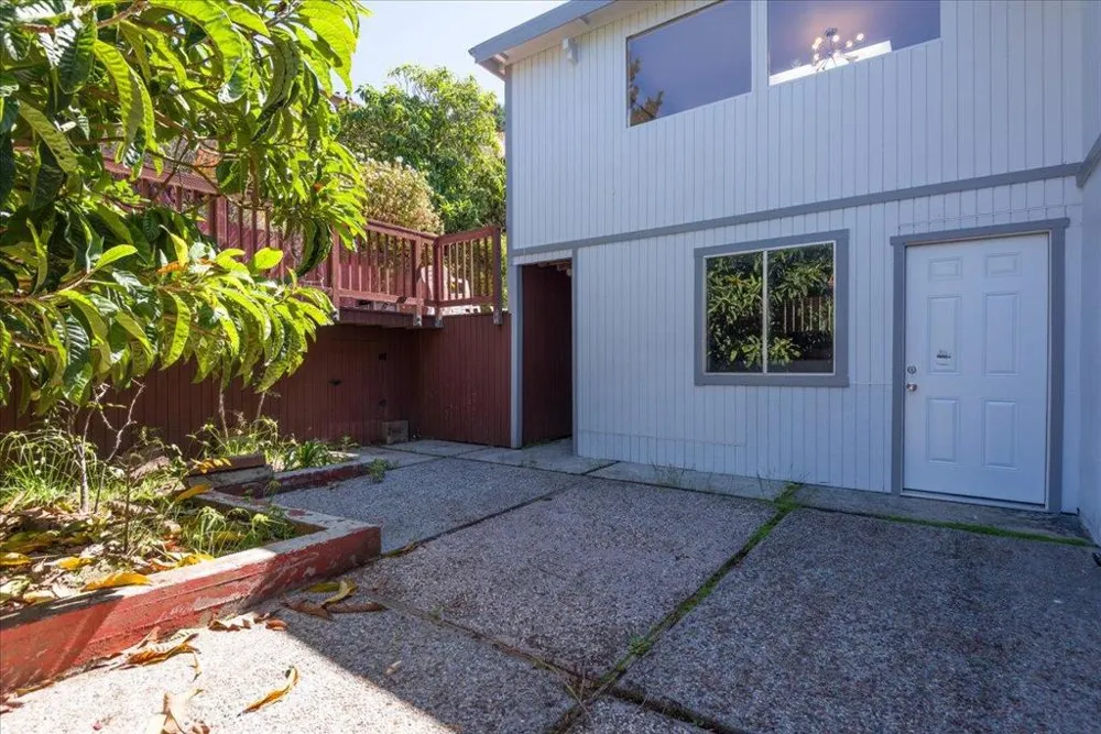 16 Malavear Court Pacifica, CA 94044