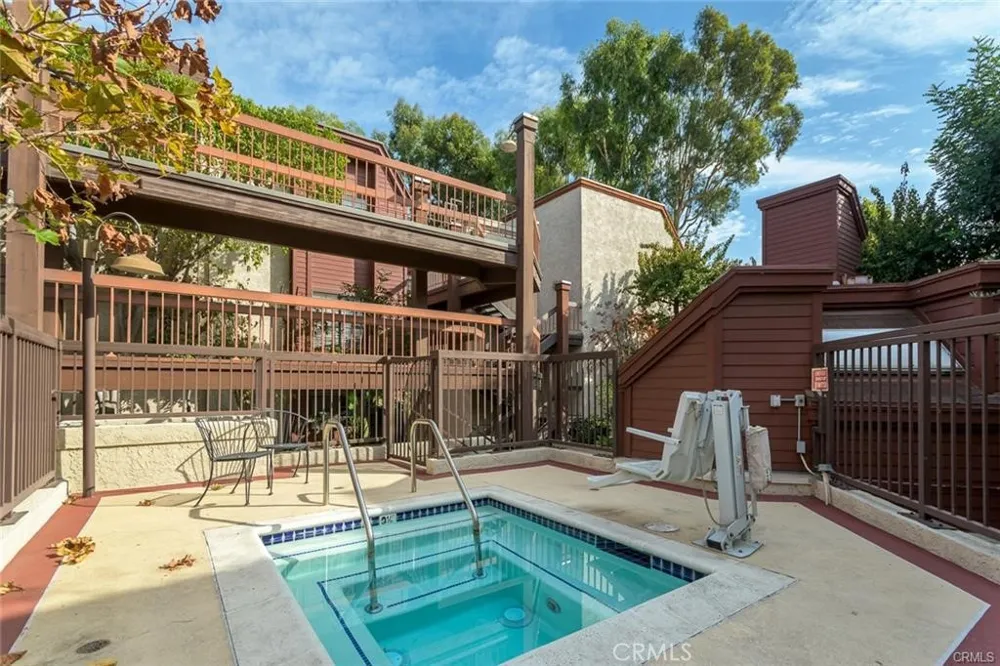 231 Bethany Burbank, CA 91504