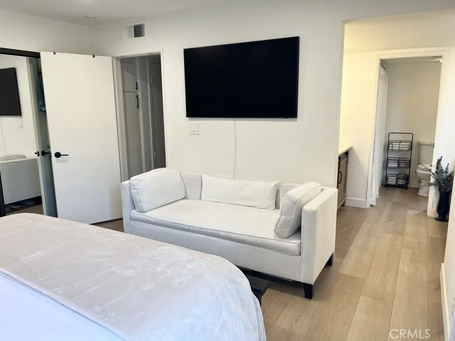 231 Bethany Burbank, CA 91504