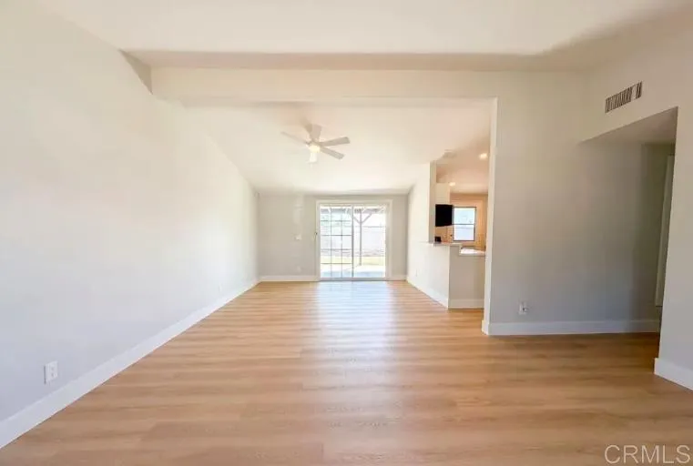 19016 S Felbridge St S #1 Santa Clarita, CA 91351
