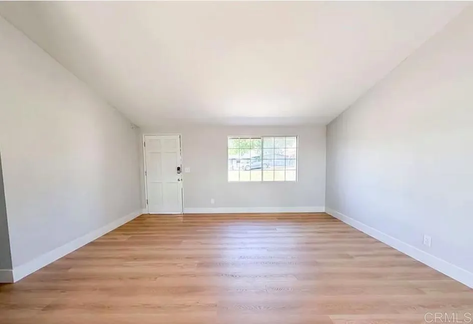 19016 S Felbridge St S #1 Santa Clarita, CA 91351