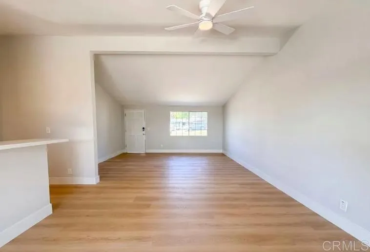 19016 S Felbridge St S #1 Santa Clarita, CA 91351