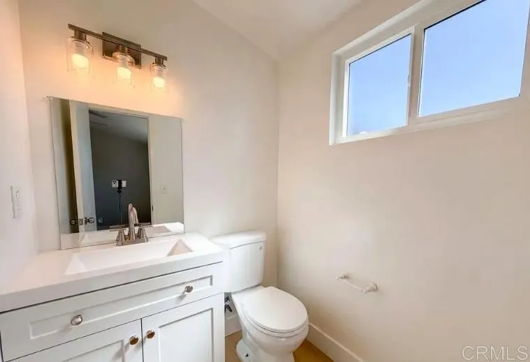 19016 S Felbridge St S #1 Santa Clarita, CA 91351