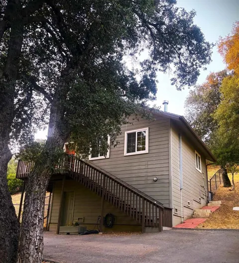 2735 Salton Vista Dr