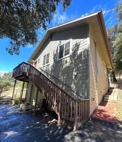 2735 Salton Vista Dr