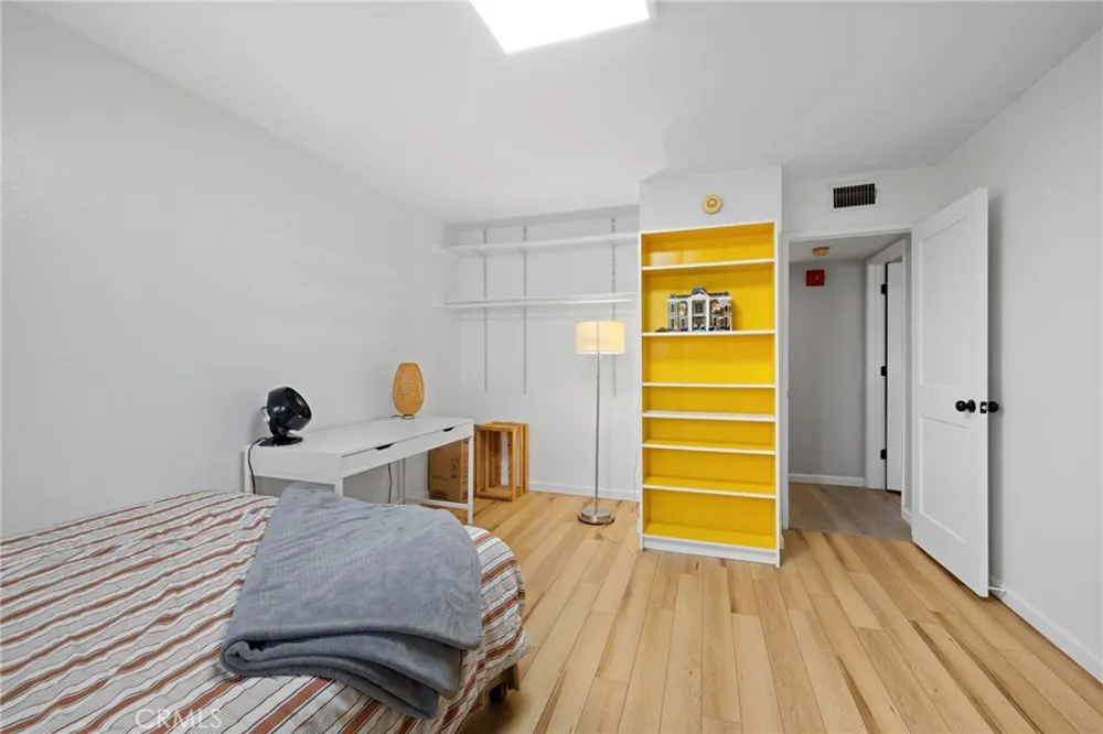 212 Valley #3 Burbank, CA 91505