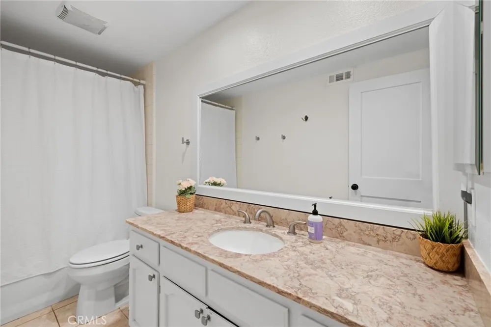212 Valley #3 Burbank, CA 91505