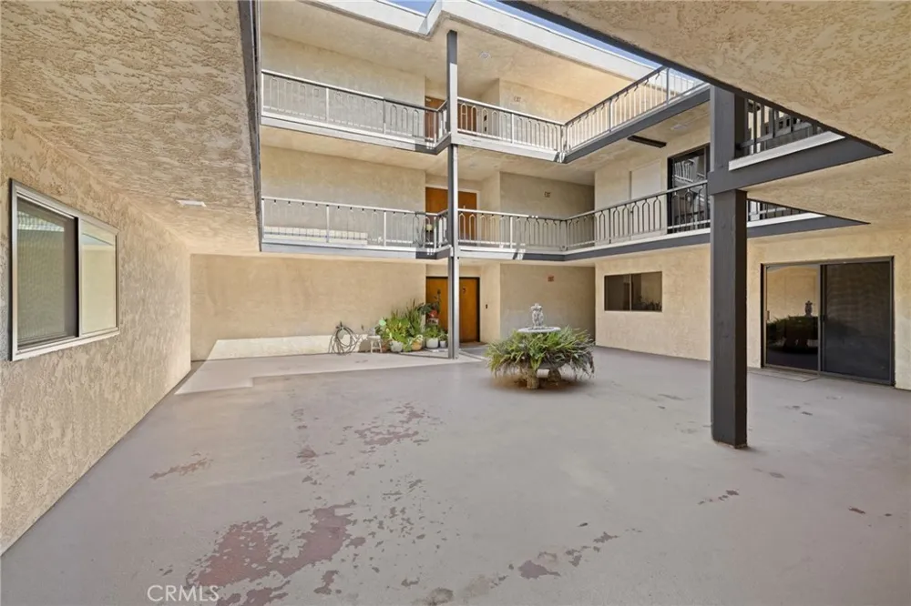 212 Valley #3 Burbank, CA 91505