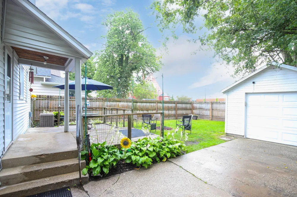 33 S State Street Zeeland, MI 49464