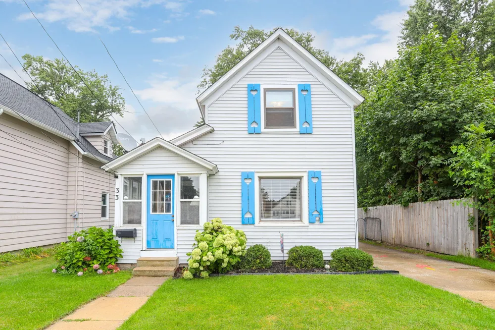 33 S State Street Zeeland, MI 49464
