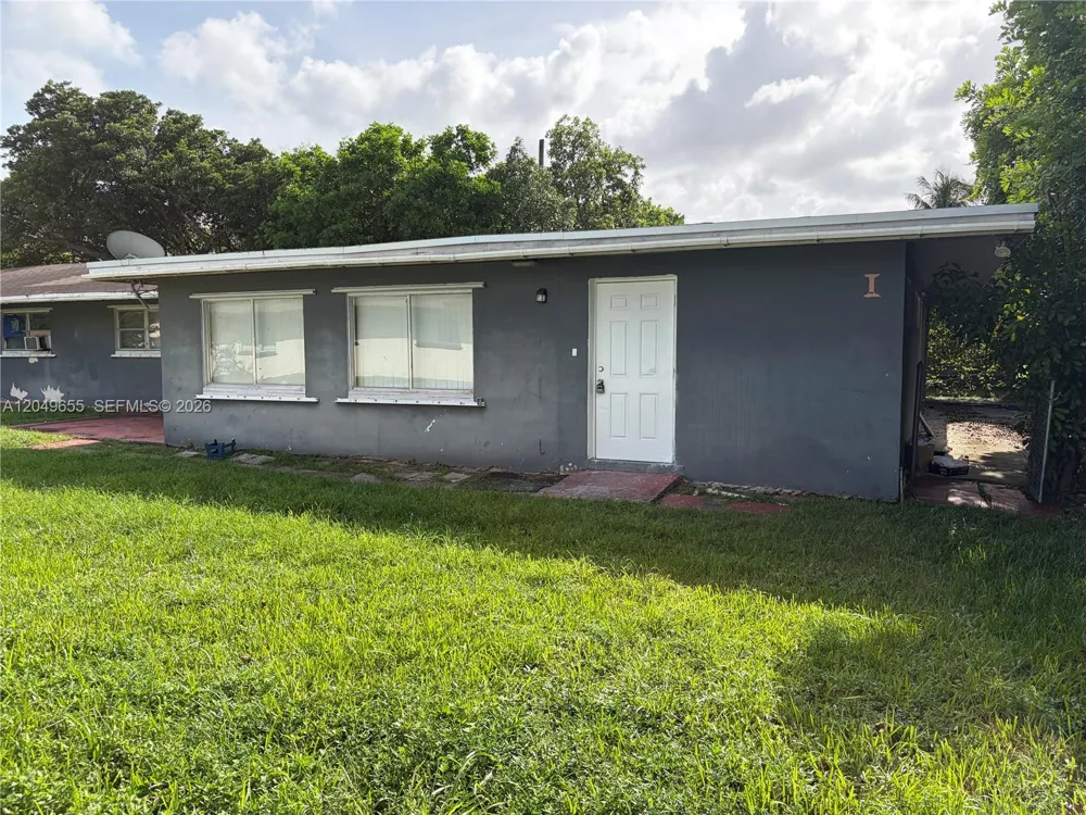 5853 Mckinley St #3 Hollywood, FL 33021
