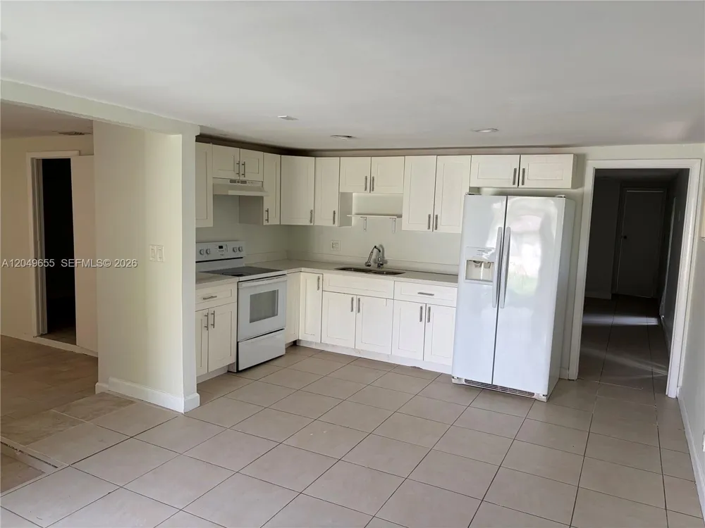 5853 Mckinley St #3 Hollywood, FL 33021