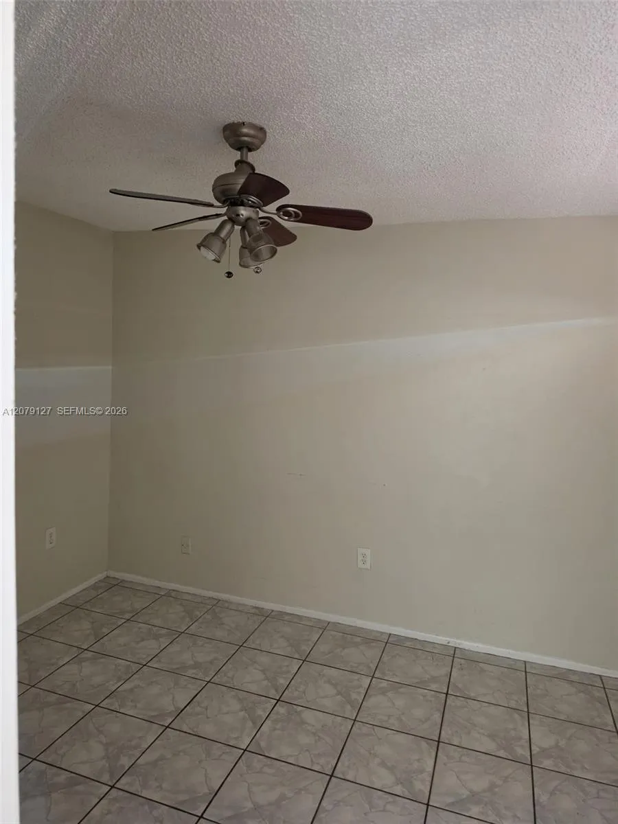 19715 SW 114th Ave #356-12 Miami, FL 33157