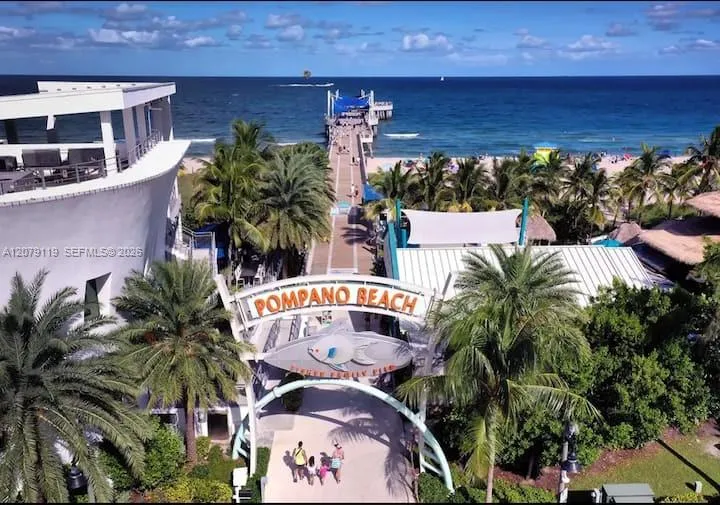 400 NE 2nd St #1 Pompano Beach, FL 33060