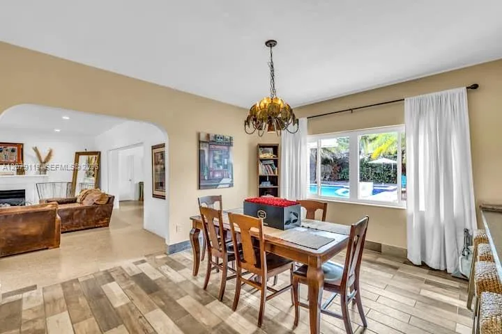 400 NE 2nd St #1 Pompano Beach, FL 33060