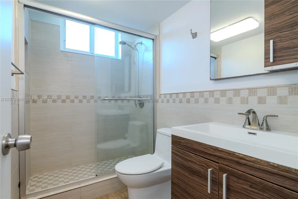 921 Jefferson Ave #3C Miami Beach, FL 33139