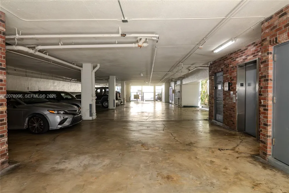921 Jefferson Ave #3C Miami Beach, FL 33139