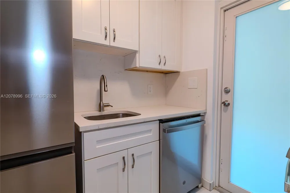 921 Jefferson Ave #3C Miami Beach, FL 33139