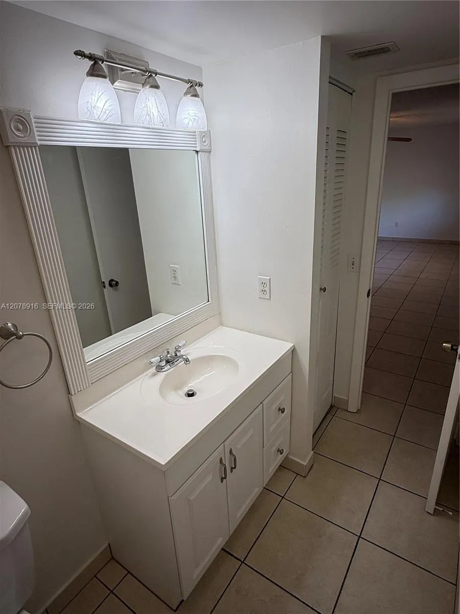 8401 SW 107th Ave #324E Miami, FL 33173