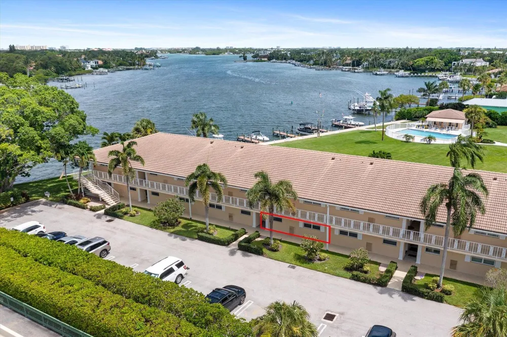 478 TEQUESTA DRIVE #115 Tequesta, FL 33469
