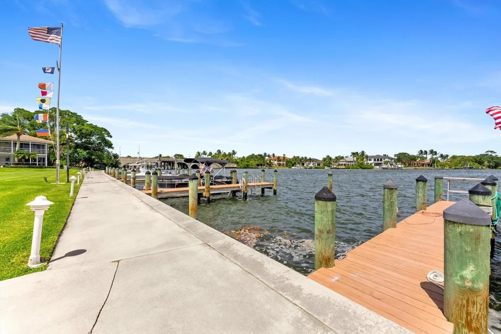 478 TEQUESTA DRIVE #115 Tequesta, FL 33469