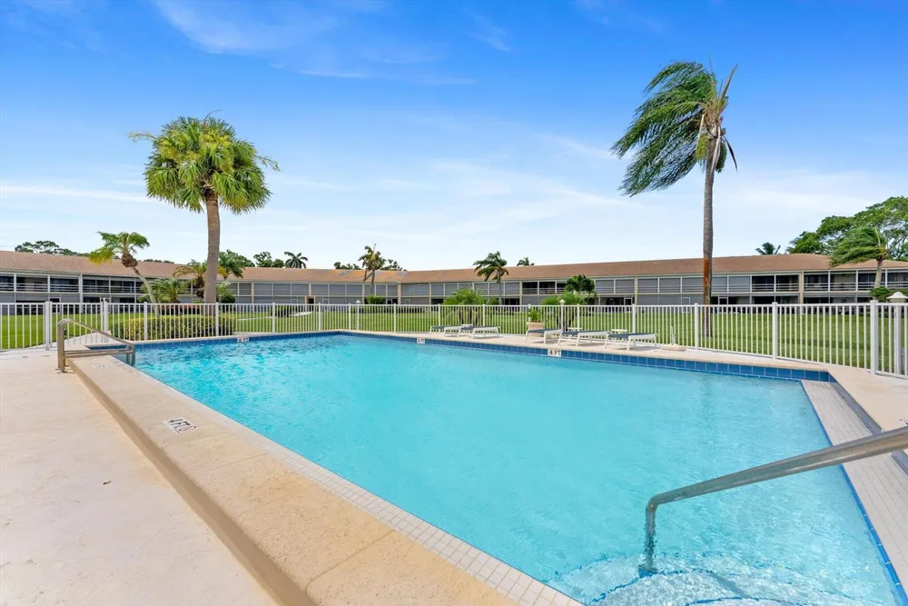 478 TEQUESTA DRIVE #115 Tequesta, FL 33469