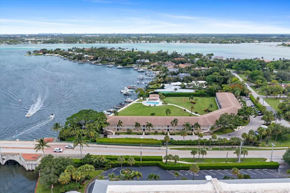 478 TEQUESTA DRIVE #115 Tequesta, FL 33469