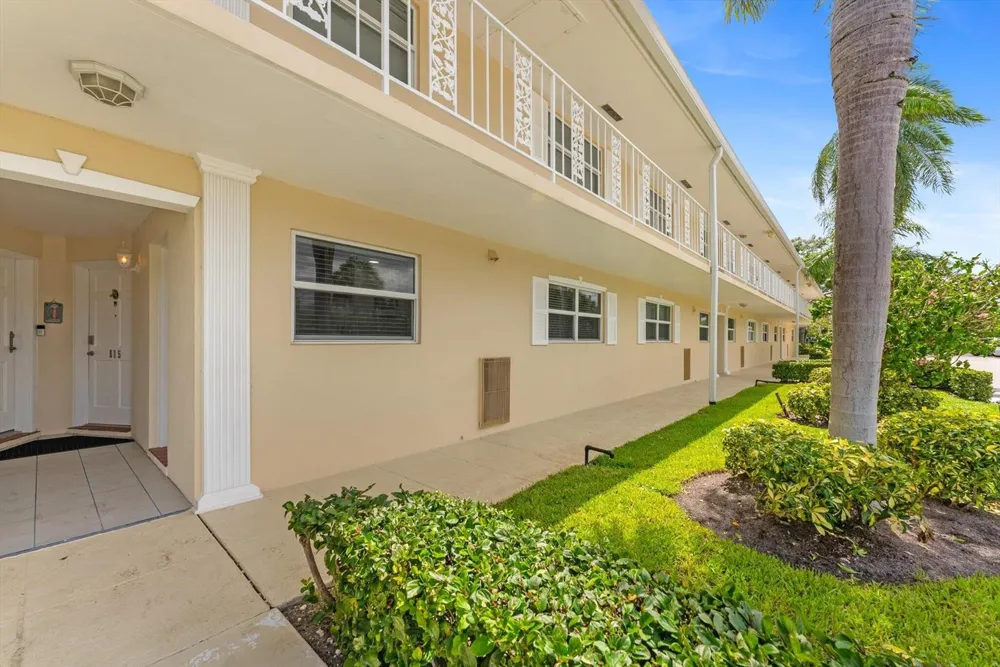 478 TEQUESTA DRIVE #115 Tequesta, FL 33469