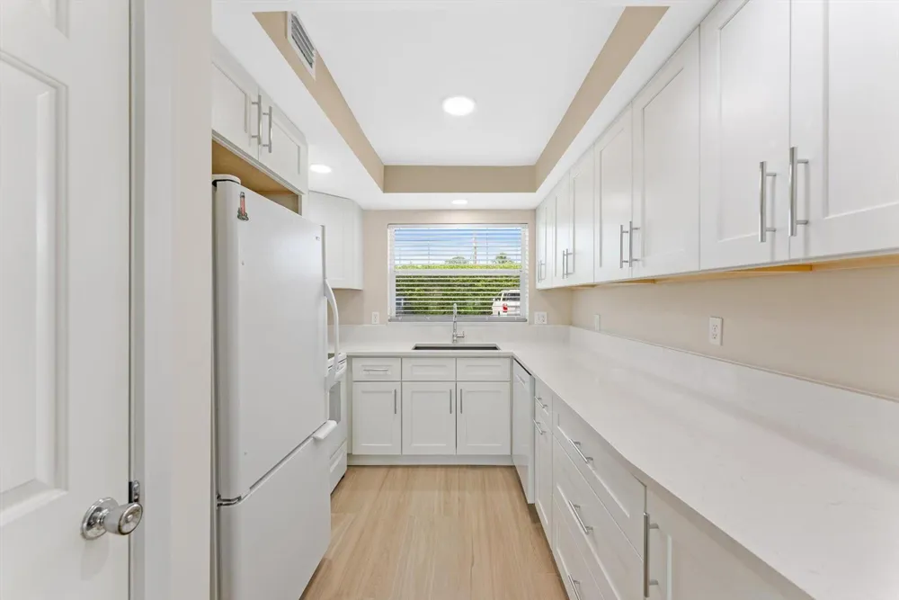 478 TEQUESTA DRIVE #115 Tequesta, FL 33469