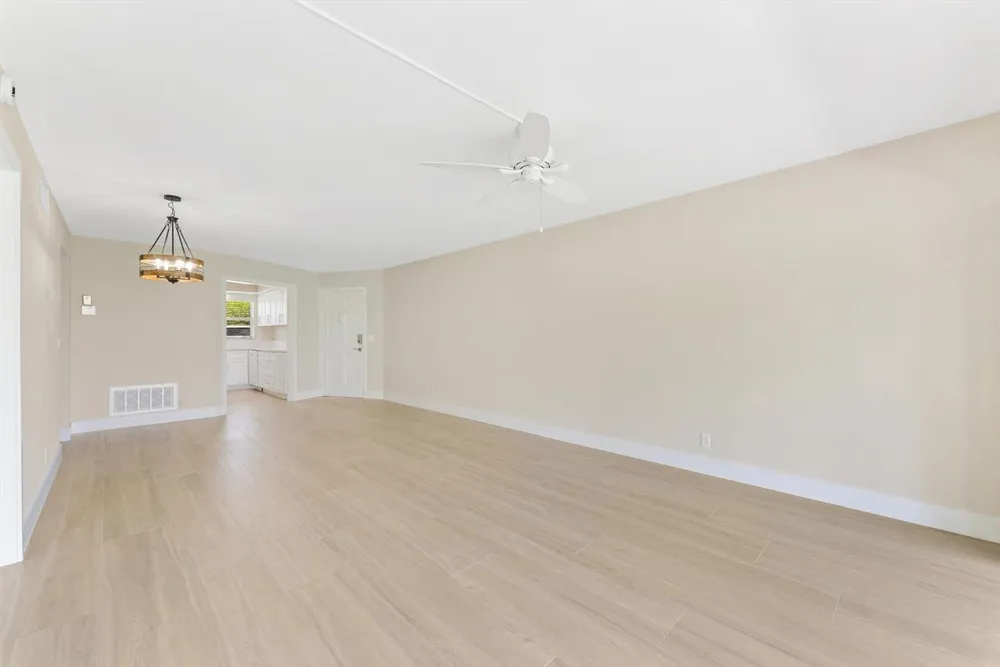 478 TEQUESTA DRIVE #115 Tequesta, FL 33469