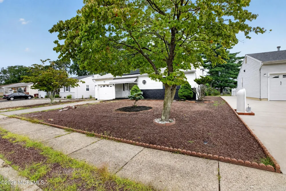 124 Northumberland Drive Toms River, NJ 08757
