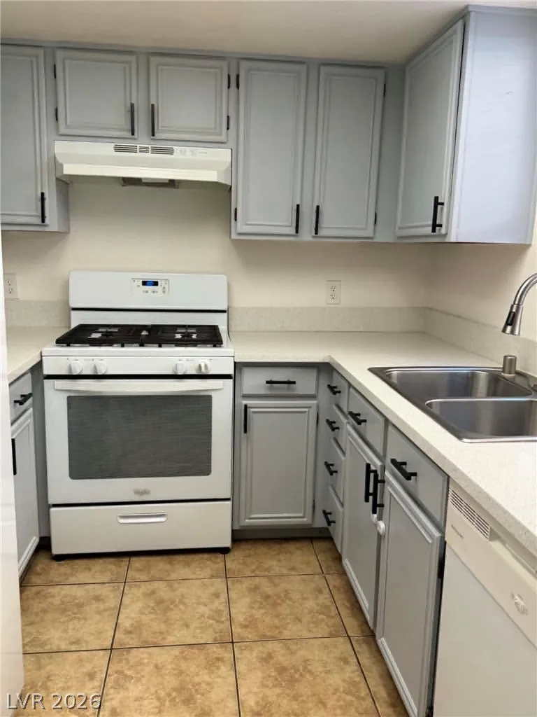215 Lamb Boulevard #E Las Vegas, NV 89110