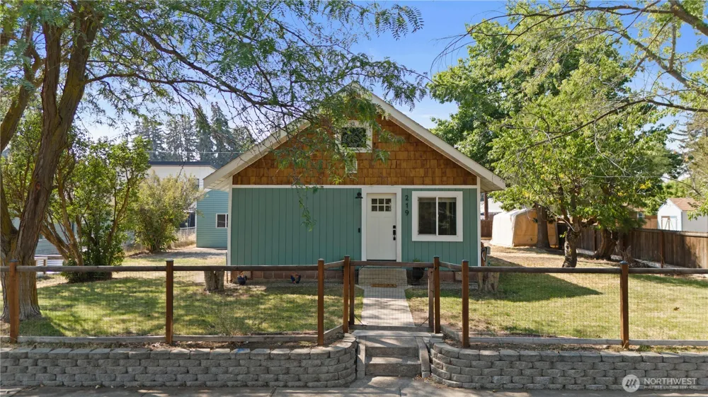 219 Dennis Street Ellensburg, WA 98926