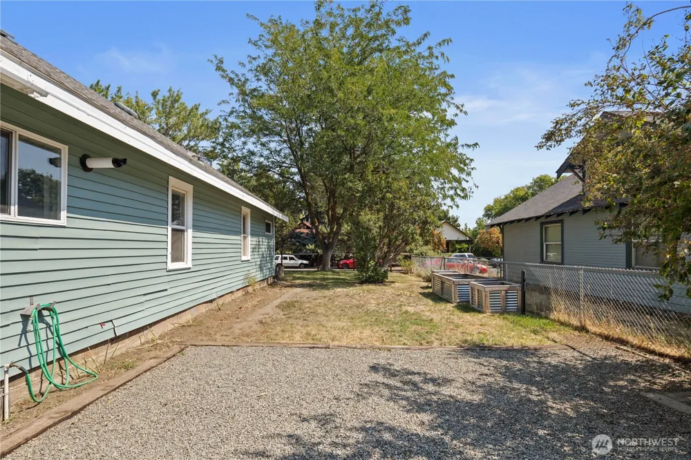 219 Dennis Street Ellensburg, WA 98926