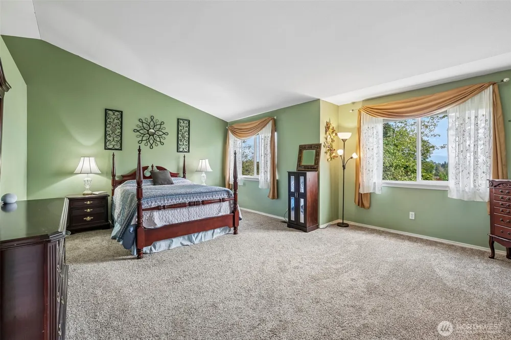 6326 Rebecca Avenue SE Auburn, WA 98092