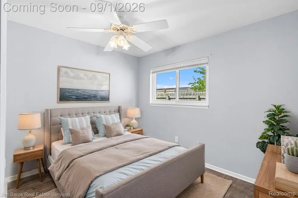 22509 Avon Street St Clair Shores City, MI 48082