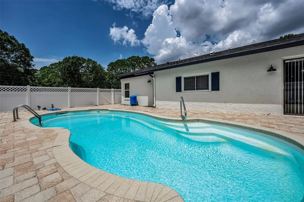 7812 WINDWARD WAY Odessa, FL 33556