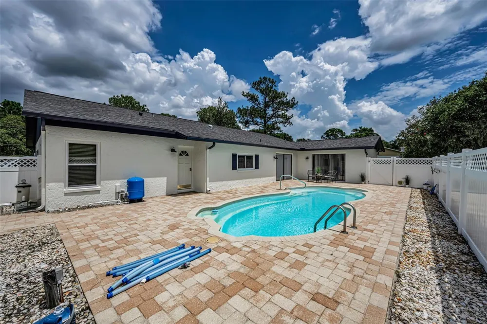 7812 WINDWARD WAY Odessa, FL 33556