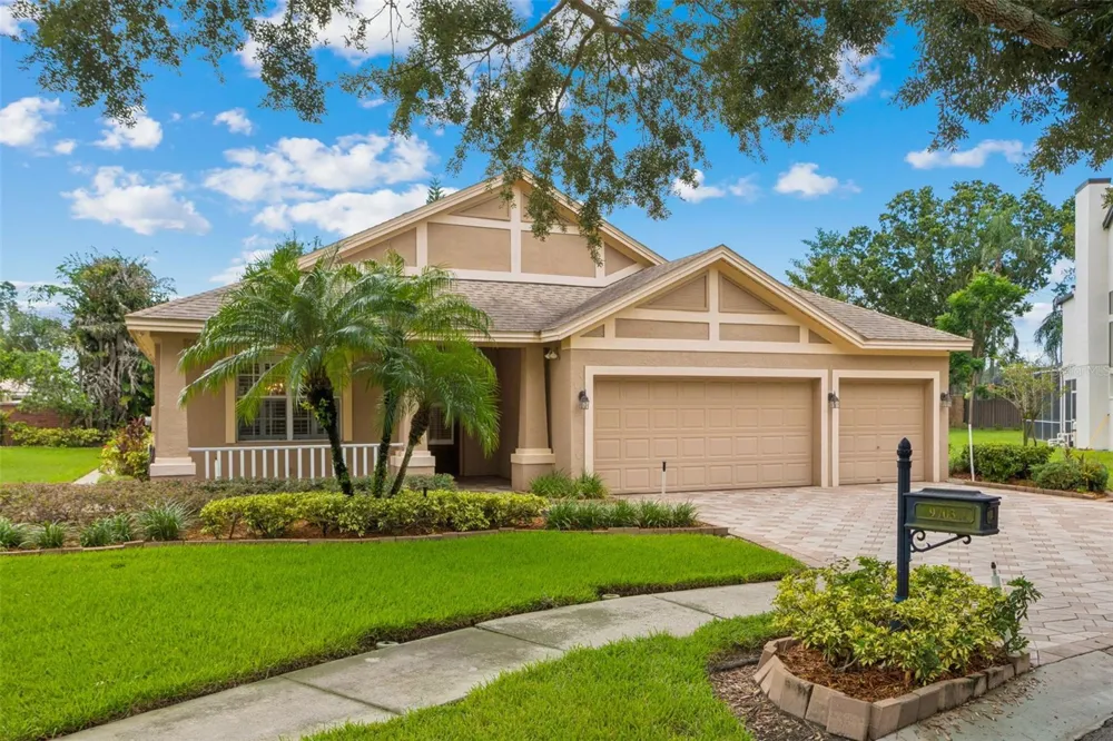 9703 HIDDEN COVE COURT Tampa, FL 33618