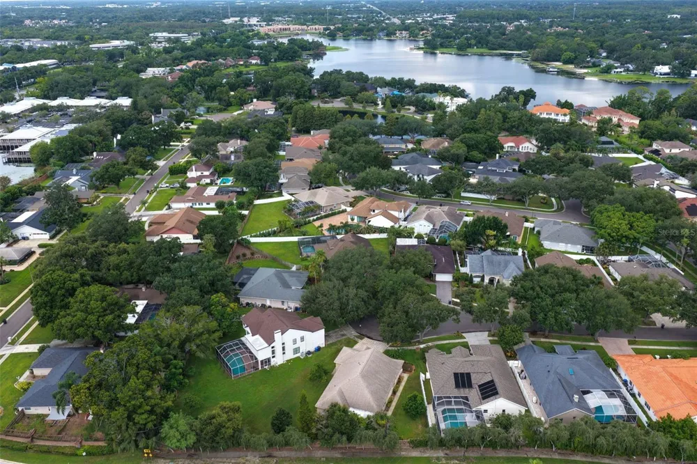 9703 HIDDEN COVE COURT Tampa, FL 33618